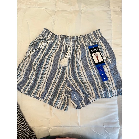 Briggs New York Pants - Women’s Cloth Shorts